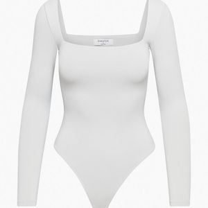 Aritzia Babaton Contour Squareneck Longsleeve Bodysuit
